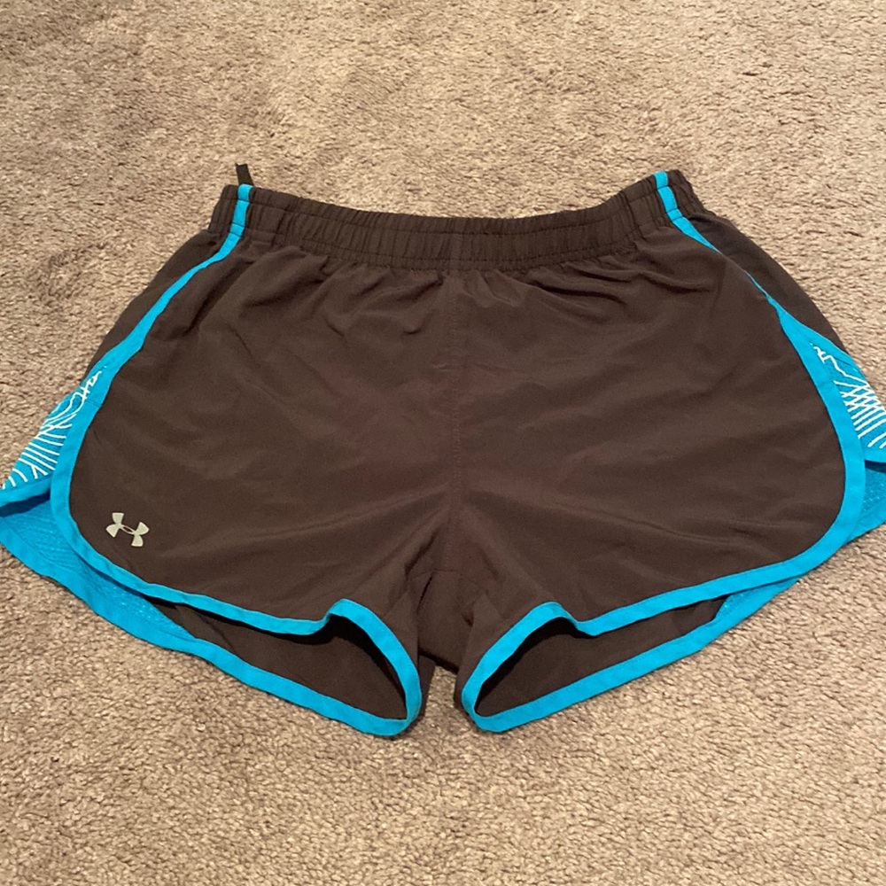Under armour shorts. Size small.